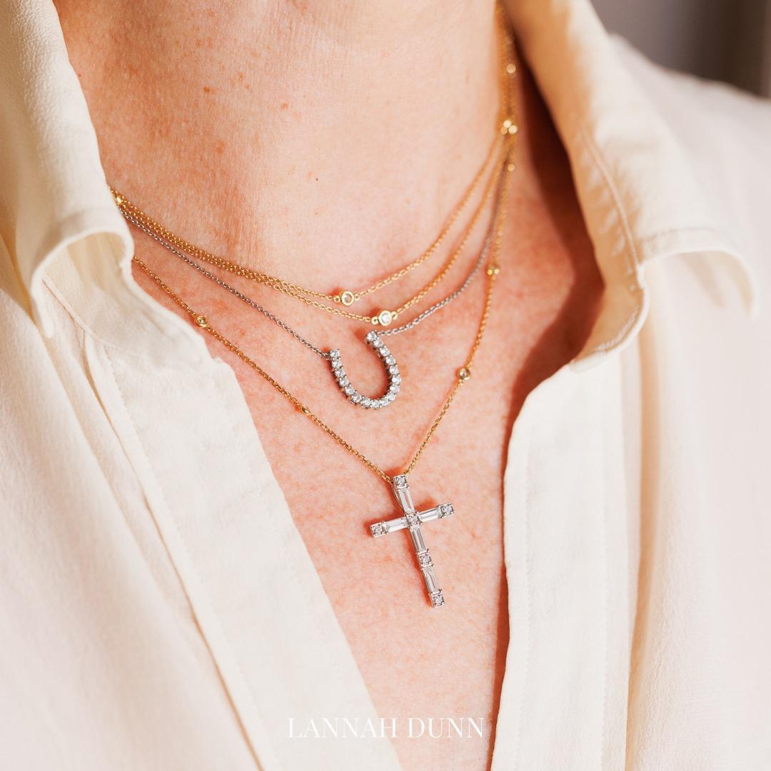 Diamond cross