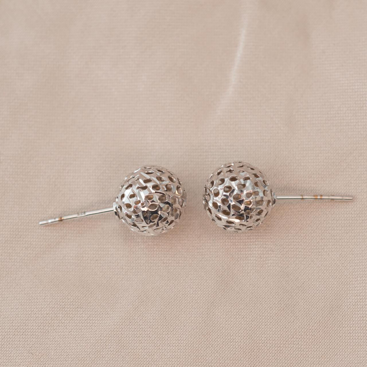 Italian sparkle studs in 9ct white gold, medium