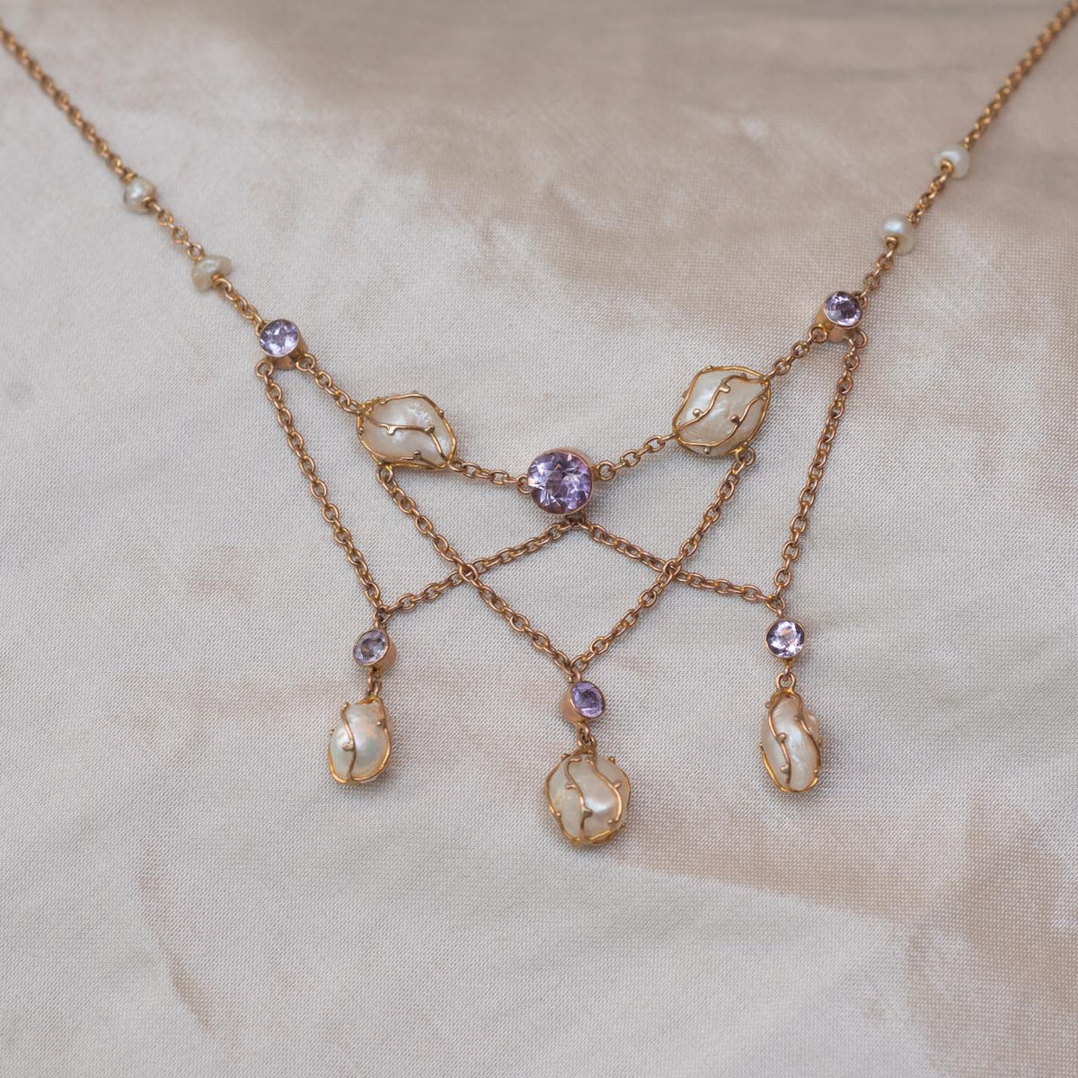 Pearl & amethyst Art Nouveau cascade fine chain