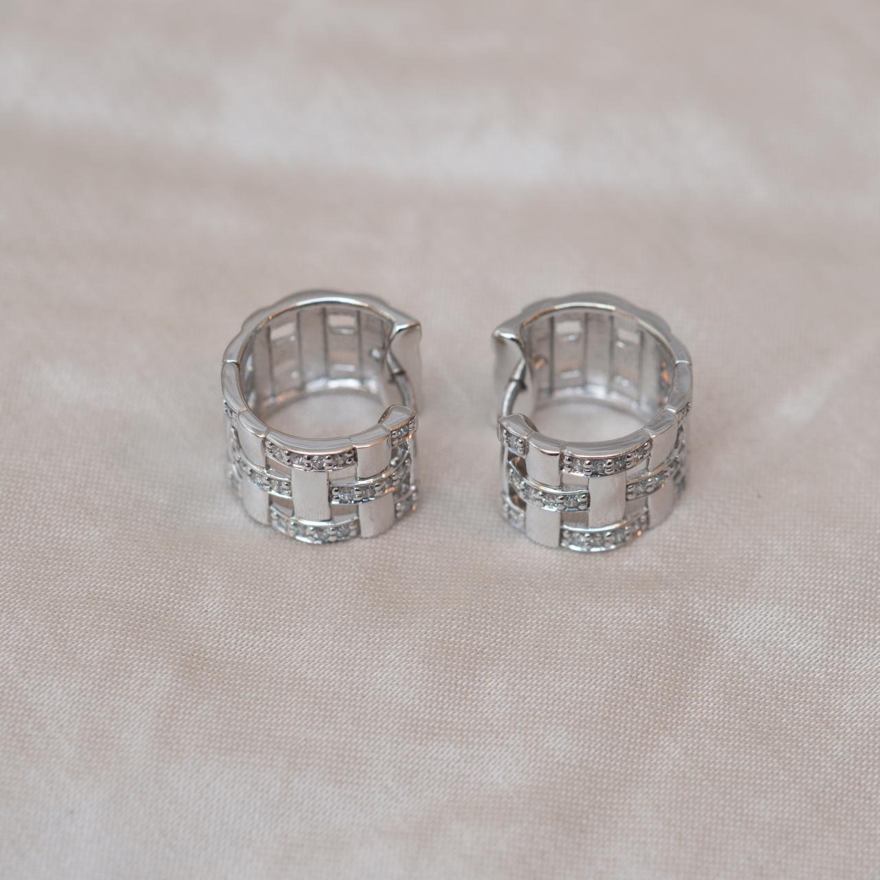 18ct white gold diamond lattice huggies