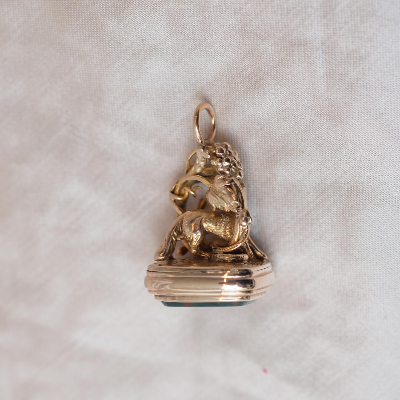 Antique English carved intaglio bloodstone seal pendatn