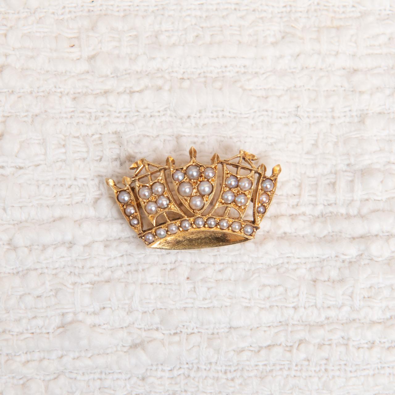 High carat gold and pearl tiara crown brooch