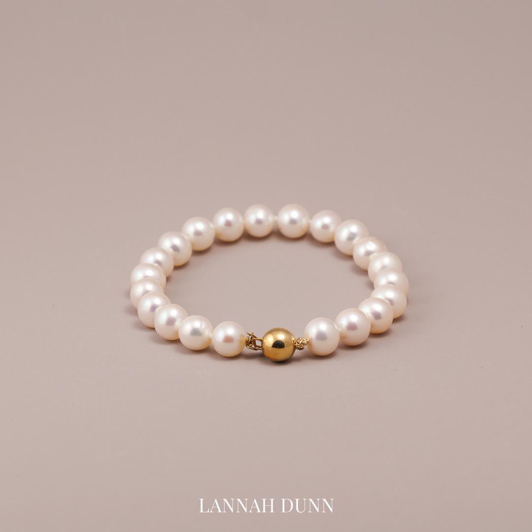 Traditional pearl bracelet with 9ct gold clasp