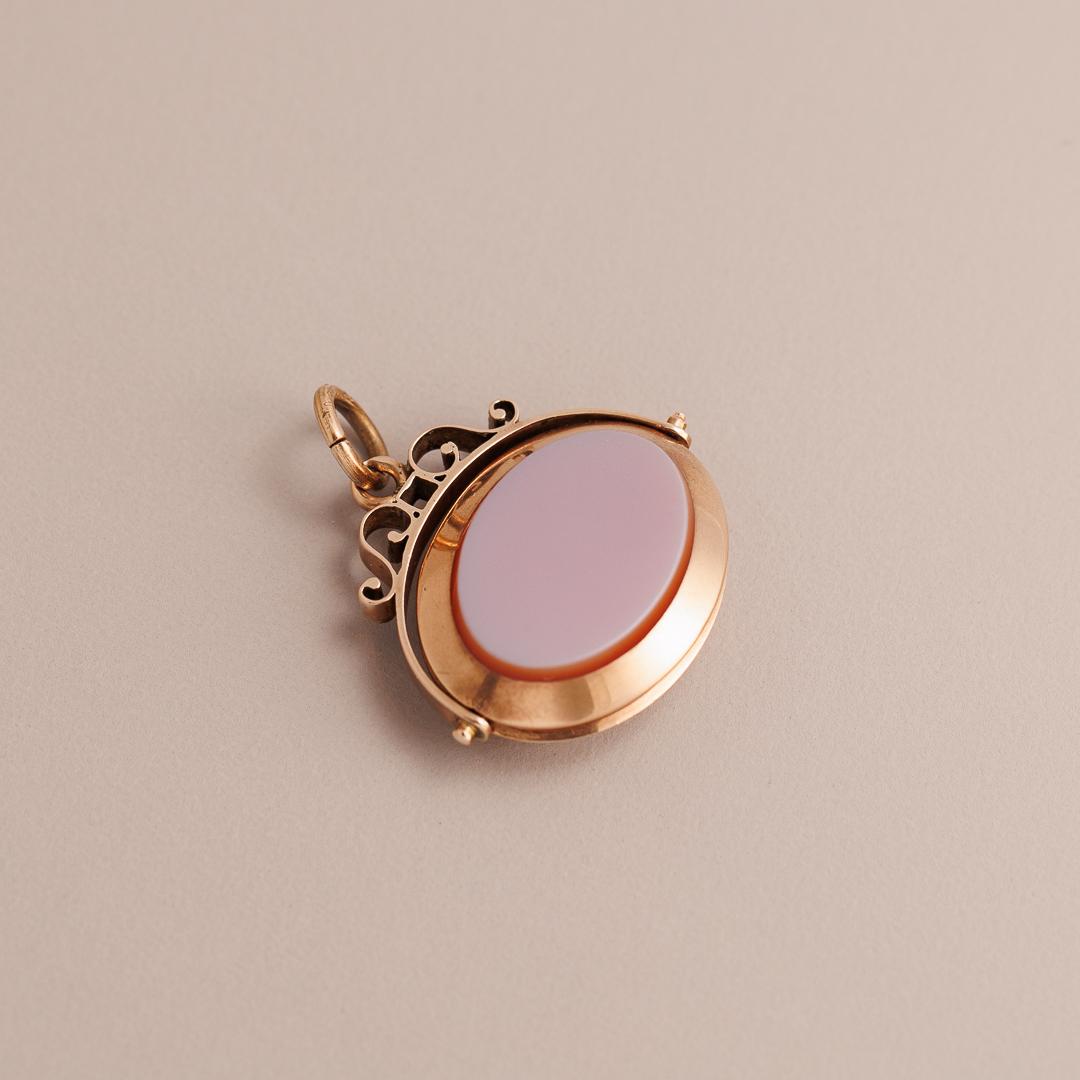 9ct gold locket swivel pendant