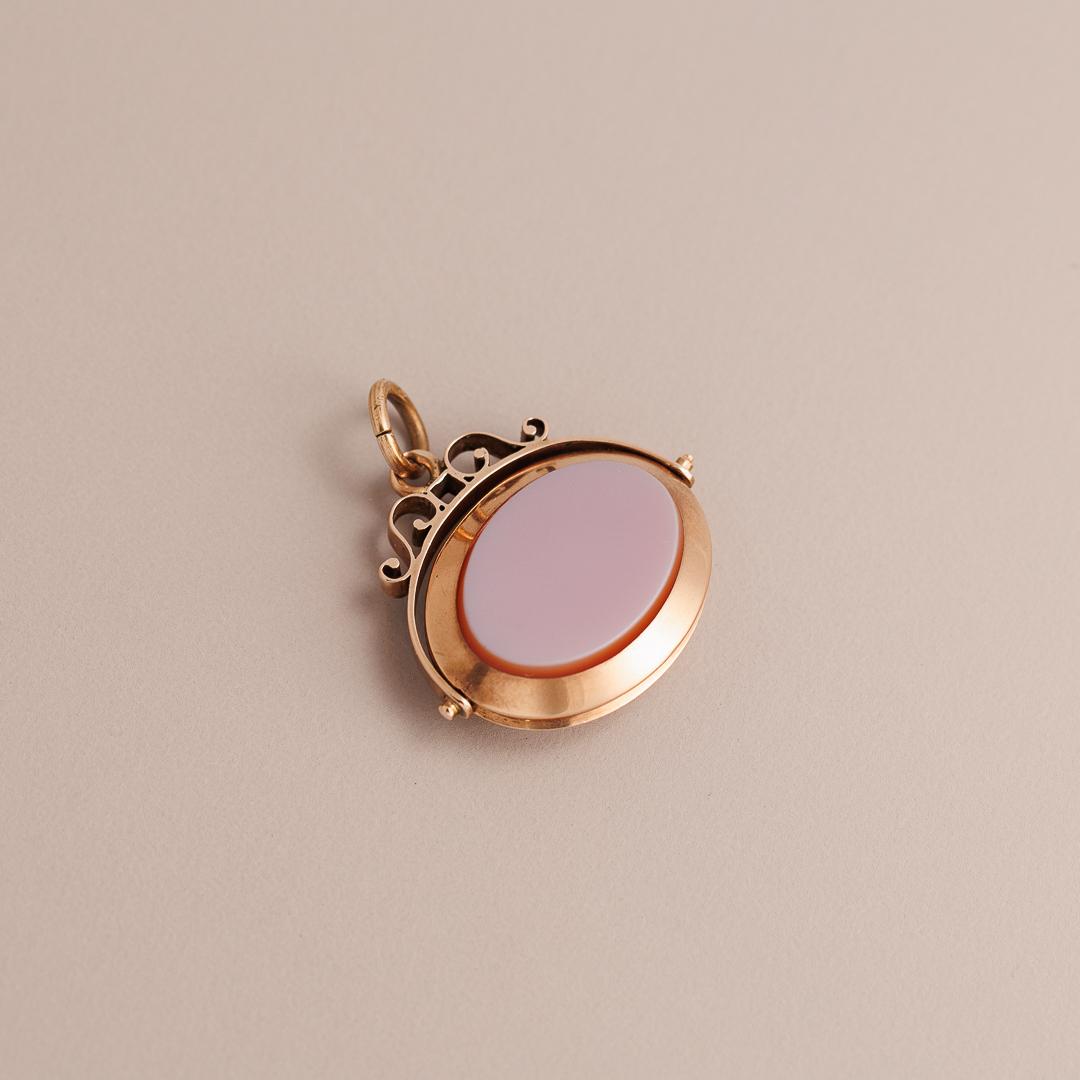 9ct gold locket swivel pendant