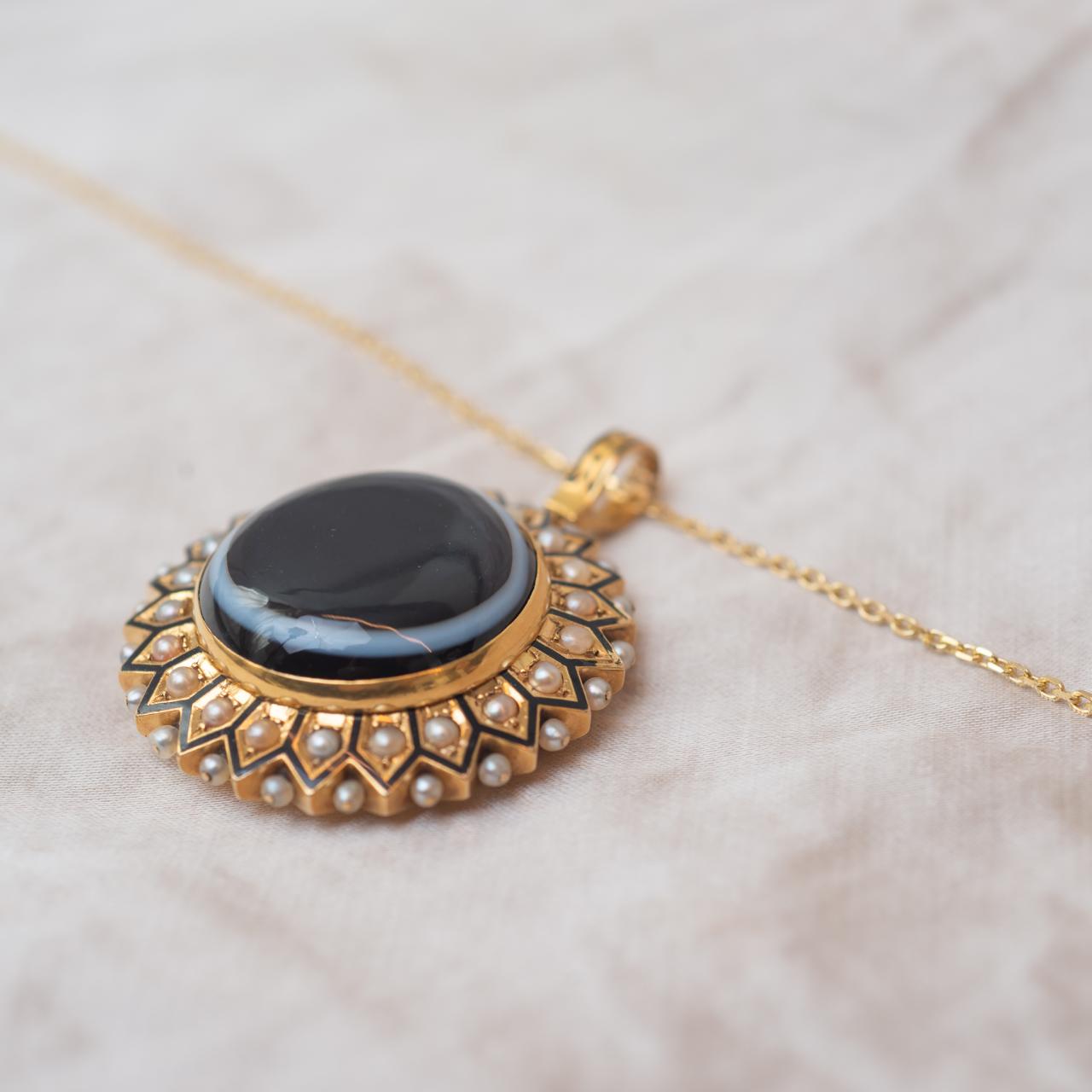 15ct locket back pendant