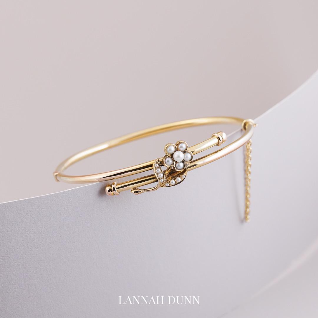 15ct Gold Antique English Bangle