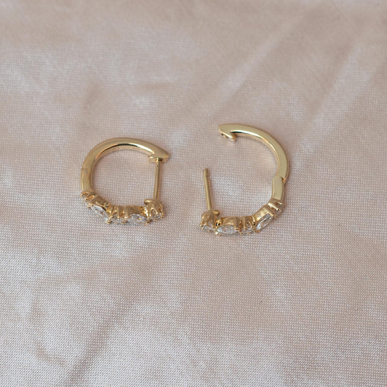 LD French Huggies, yellow gold