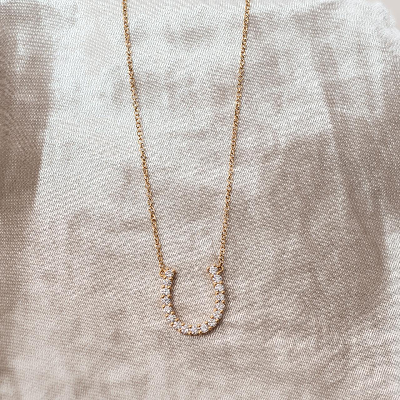 Maxi Horseshoe necklace, yellow gold