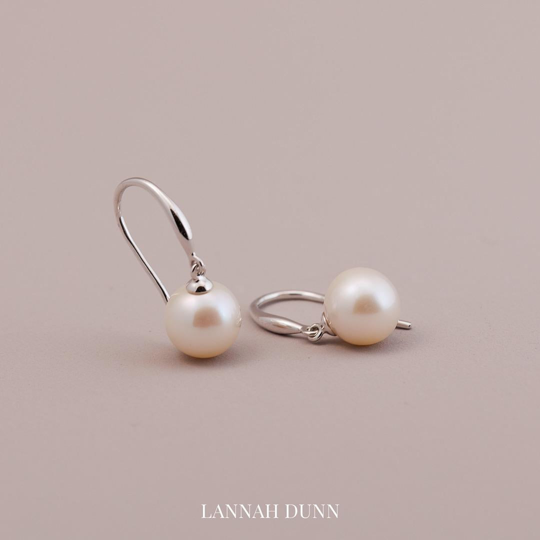 LD Round freshwater pearl drop earrings, white gold