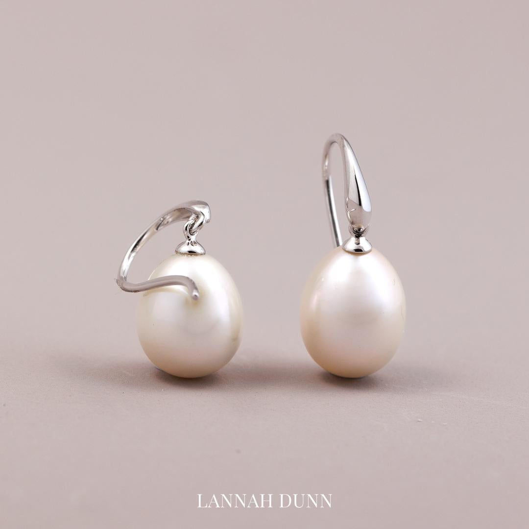 LD Swan hook oval pearl drop earrings, white gold