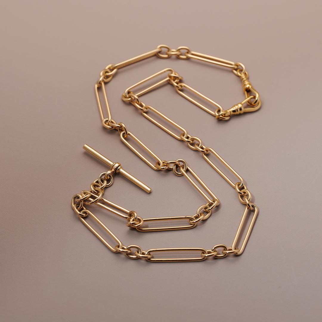 The LD Vintage Link fob chain in antique T-bar design, yellow gold