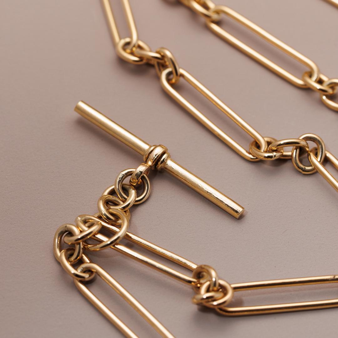 The LD Vintage Link fob chain in antique T-bar design, yellow gold