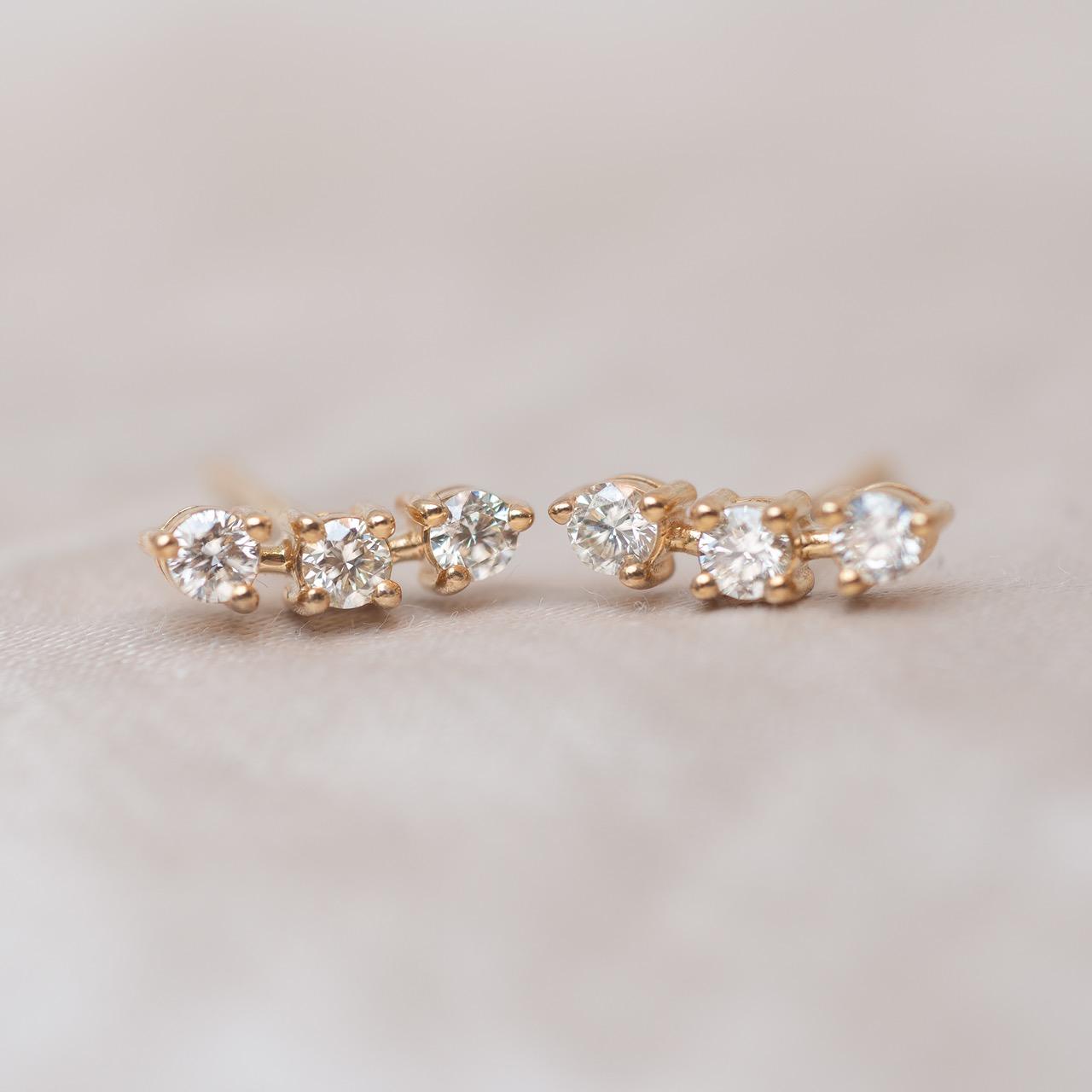 Maxi trio diamond stud earring, yellow gold