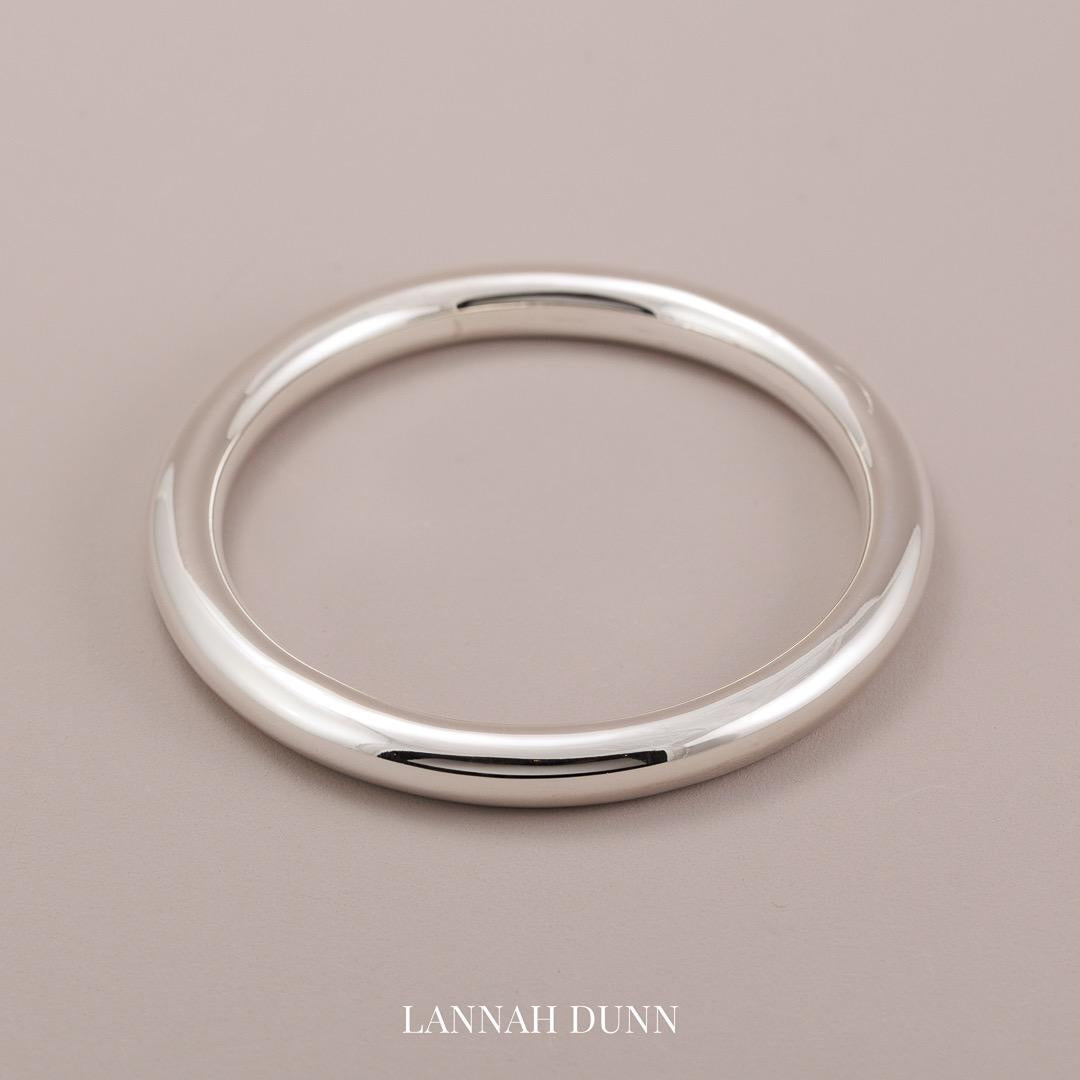 Sterling silver 8mm golf bangle, 65mm internal diameter