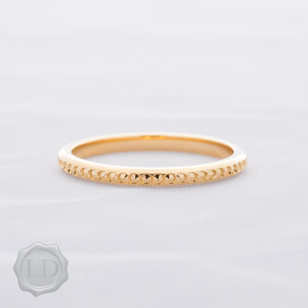 High-carat sparkle band, L