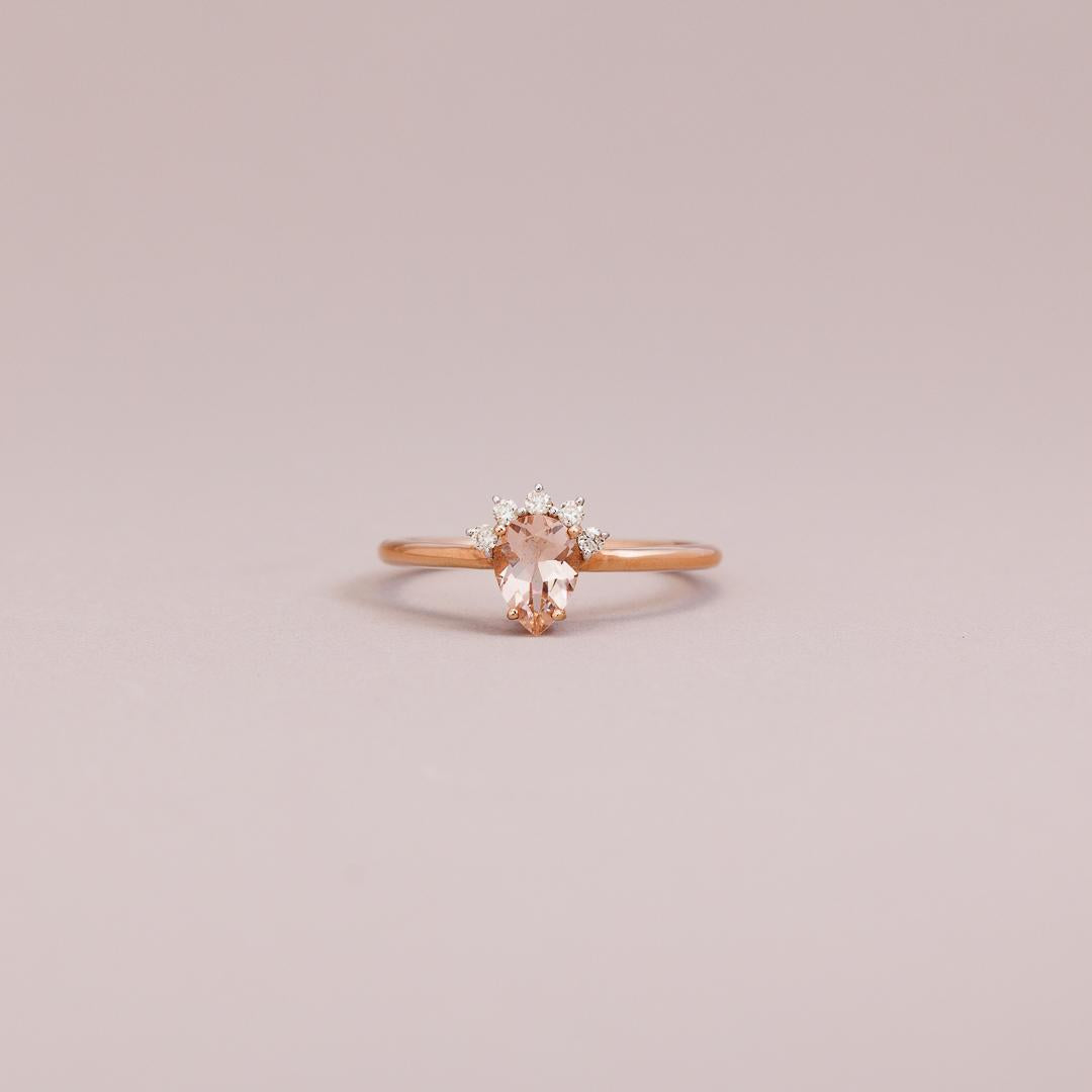 Morganite twirl ring