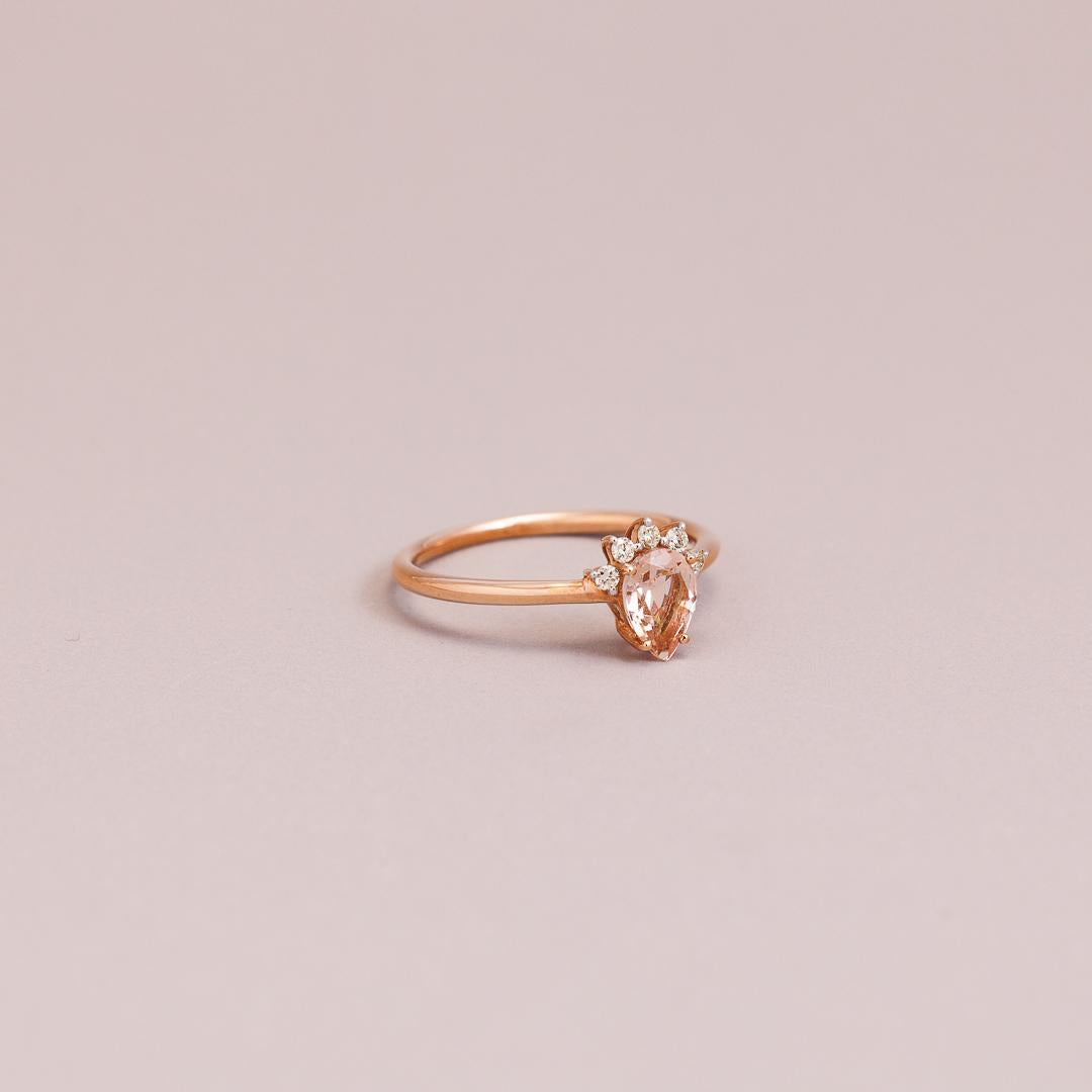 Morganite twirl ring