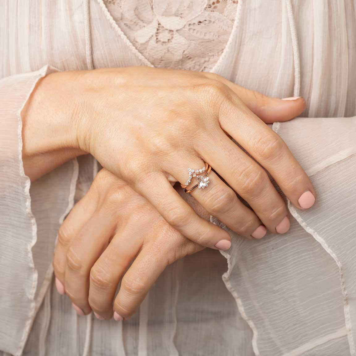 Morganite twirl ring