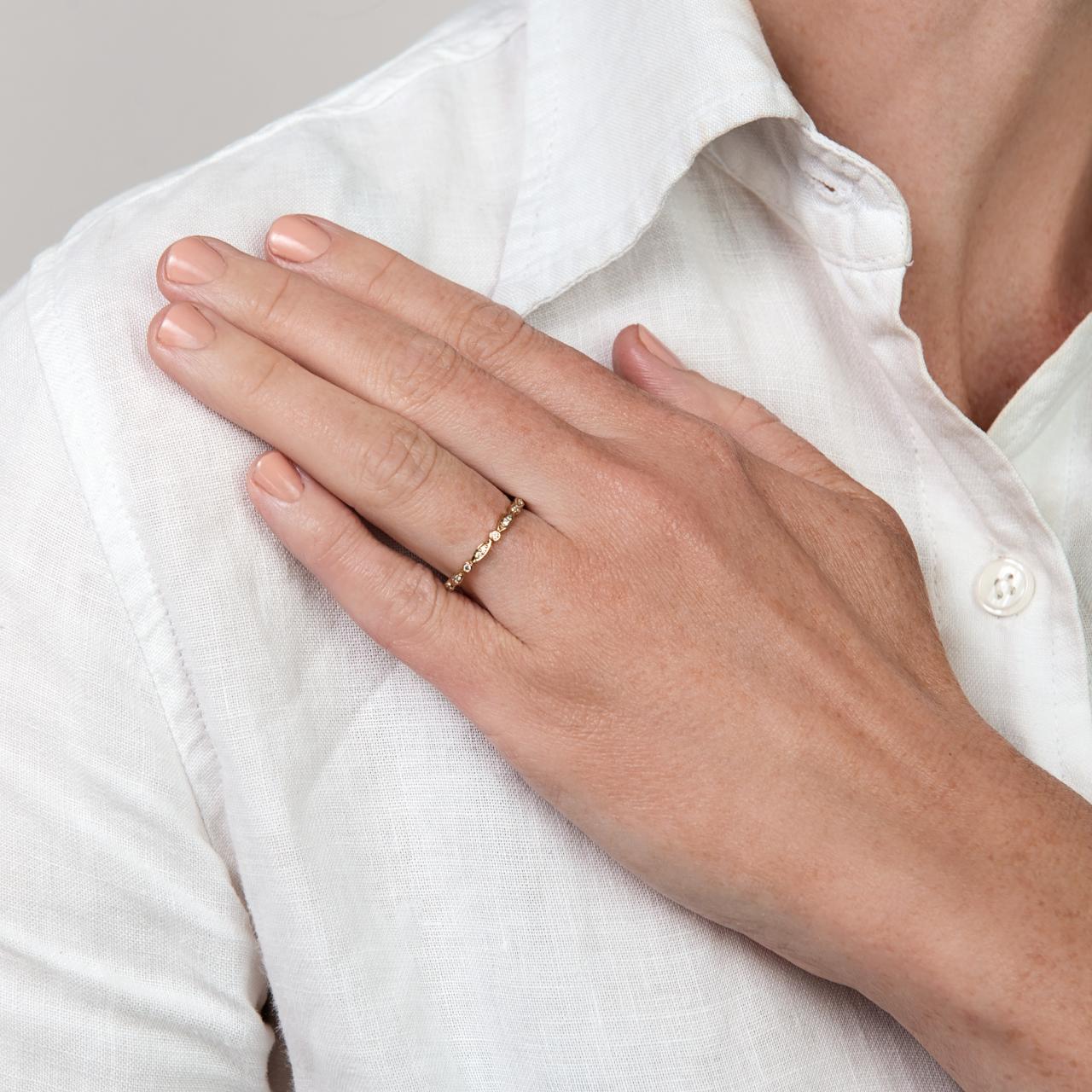 Daintiest LD continuum half, Yellow Gold