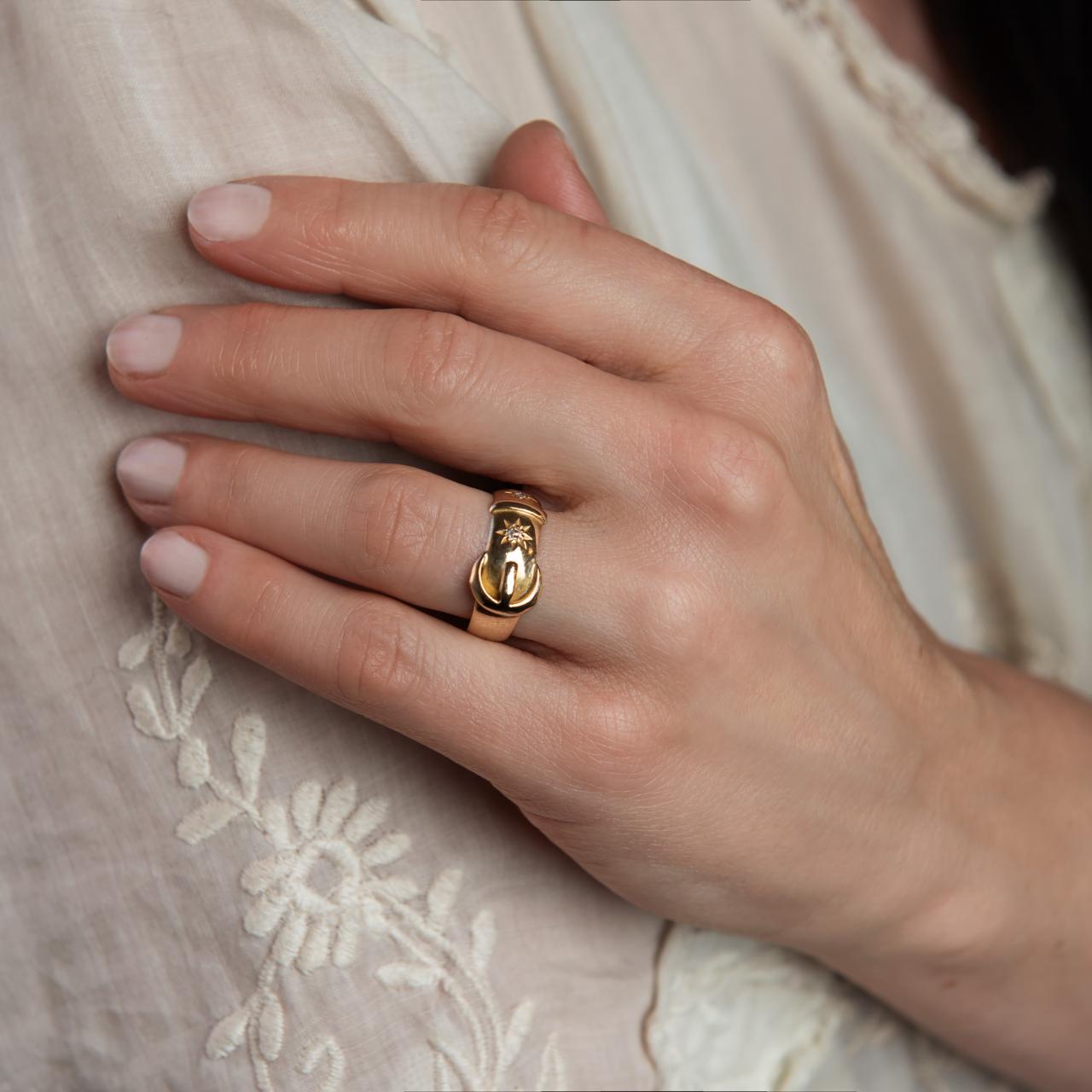 Antique on sale buckle ring