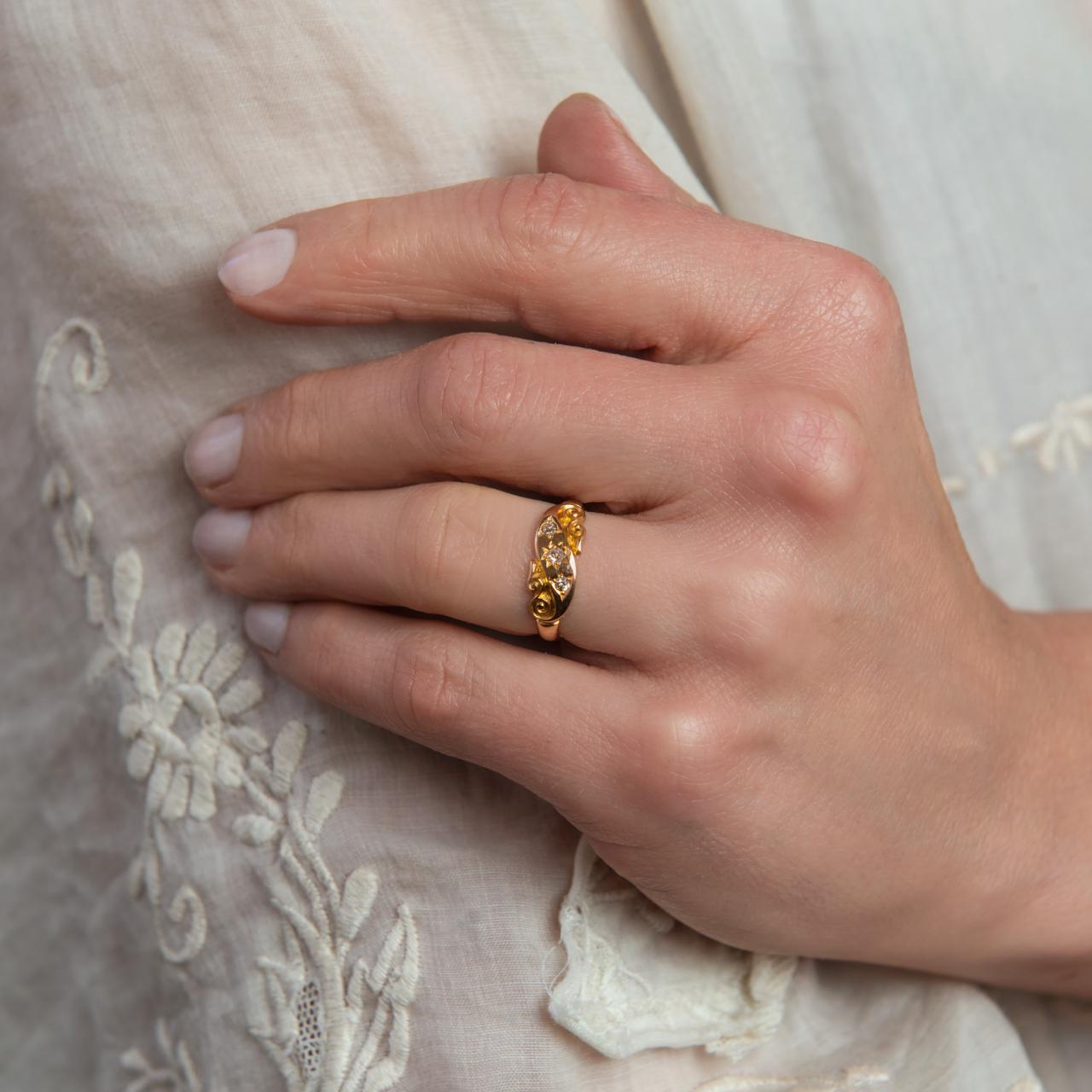 Diamond set gypsy