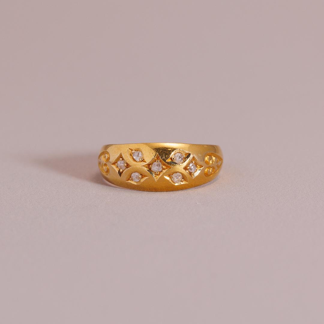 Multi diamond, star set gypsy band