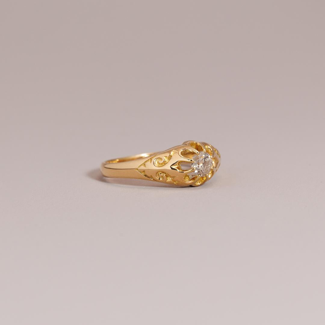 Antique carved yellow gold single old cut diamond ring