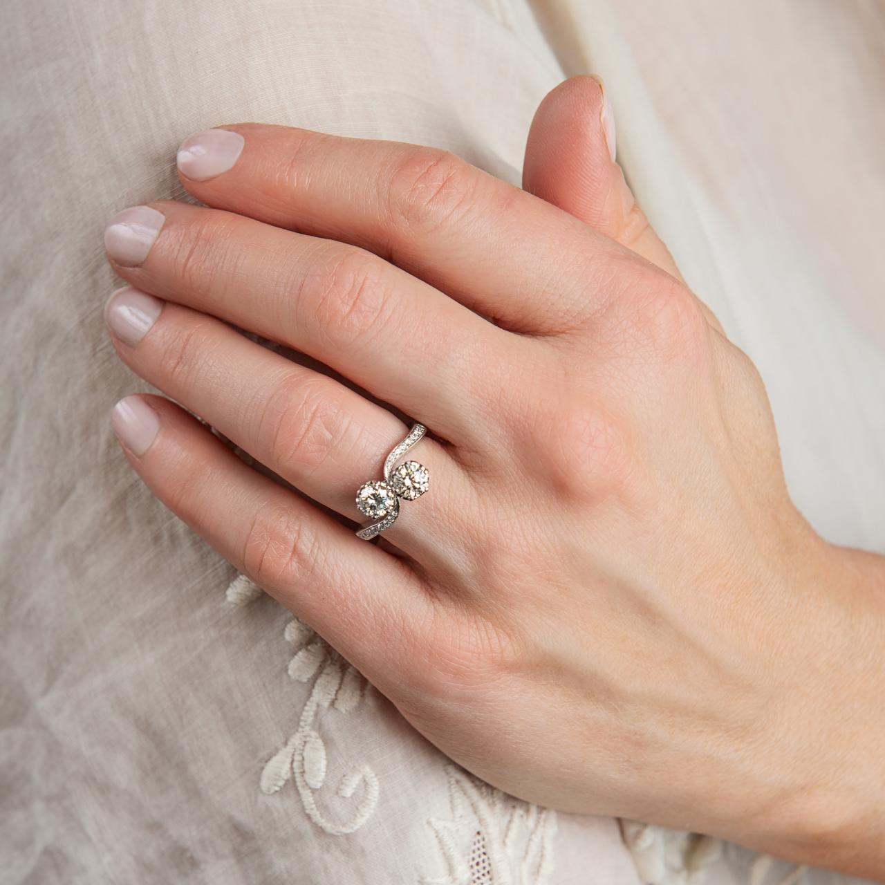 Toi-et-moi French antique engagement ring