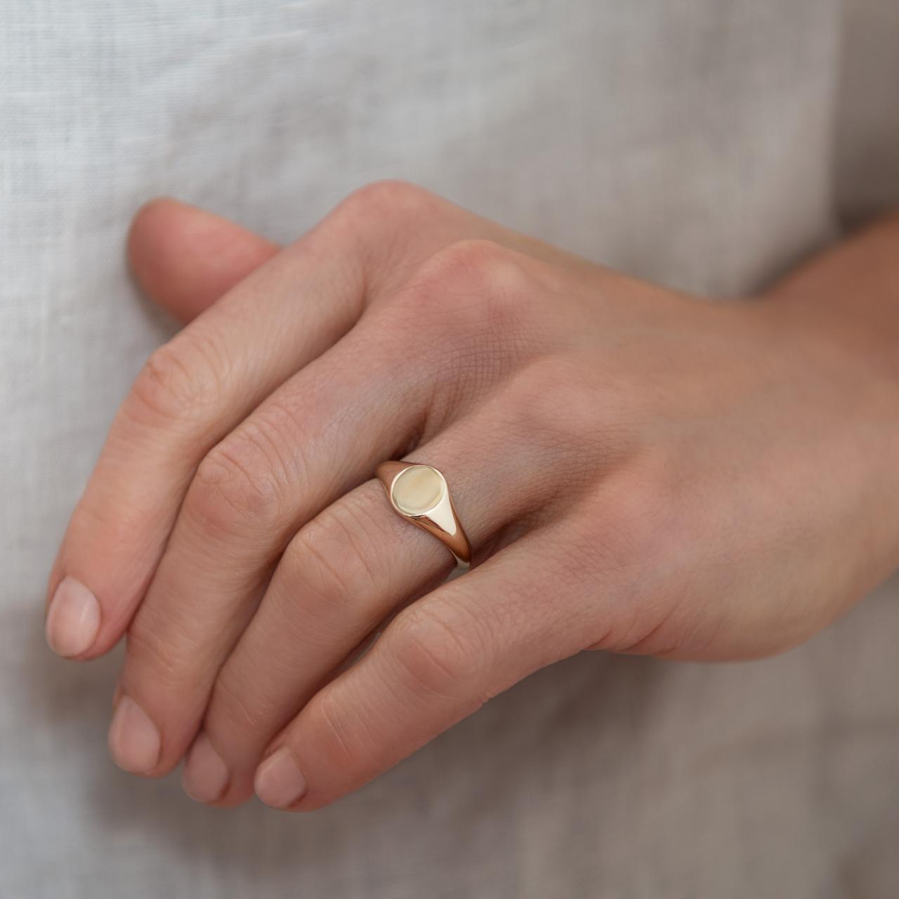 Signature LD Women’s Mini Monogram Ring