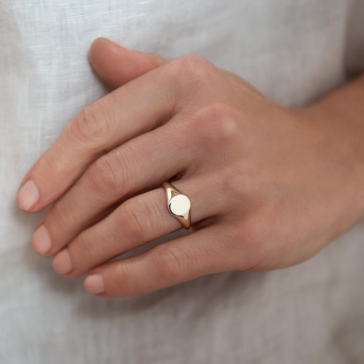 Signature LD Women’s Mini Monogram Ring