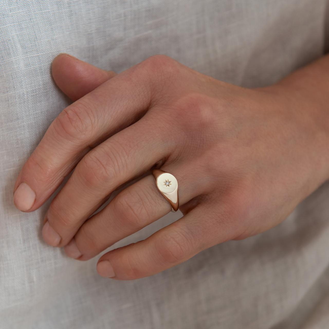 Signature LD Women’s Midi Monogram Ring