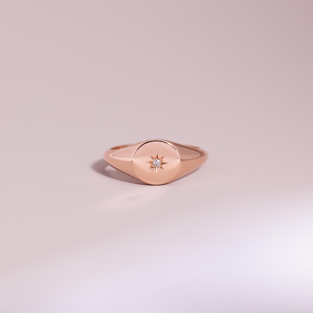Signature LD Women’s Midi Monogram Ring