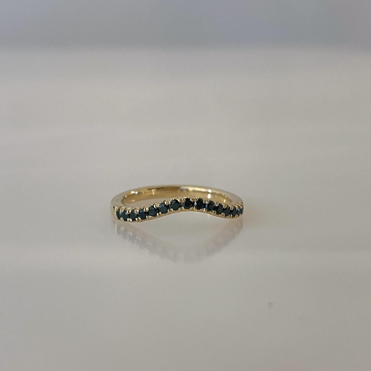 Black Diamond LD Toujours Midi Diamond Huggie Ring
