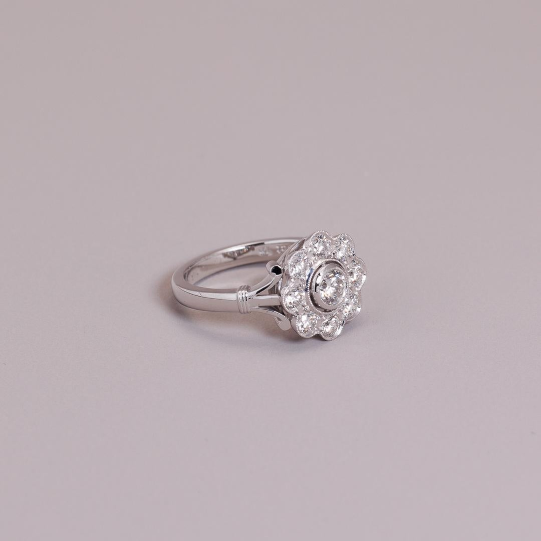 The LD ‘Alice’ Daisy, all white gold