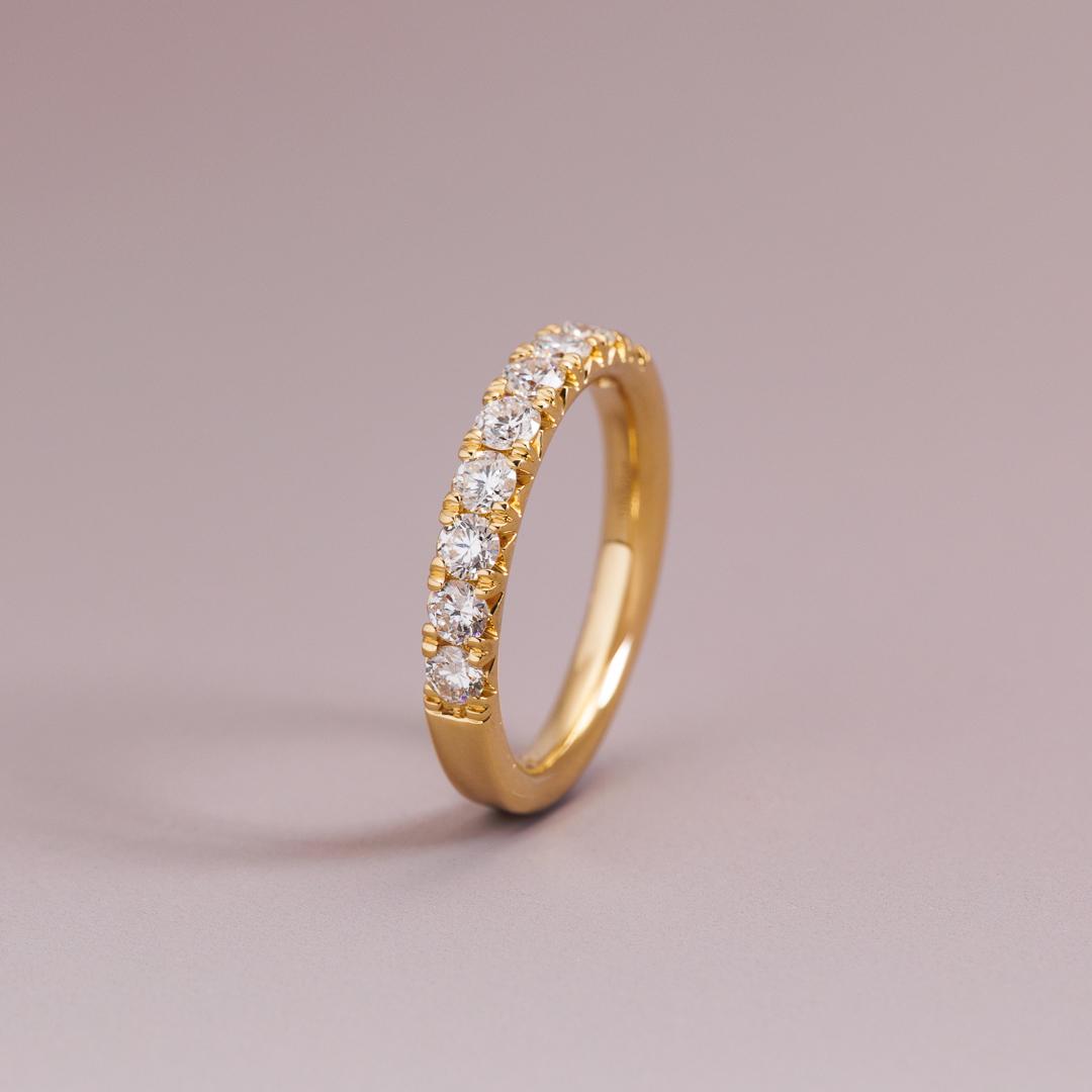 LD Maxi 9 diamond wedding ring