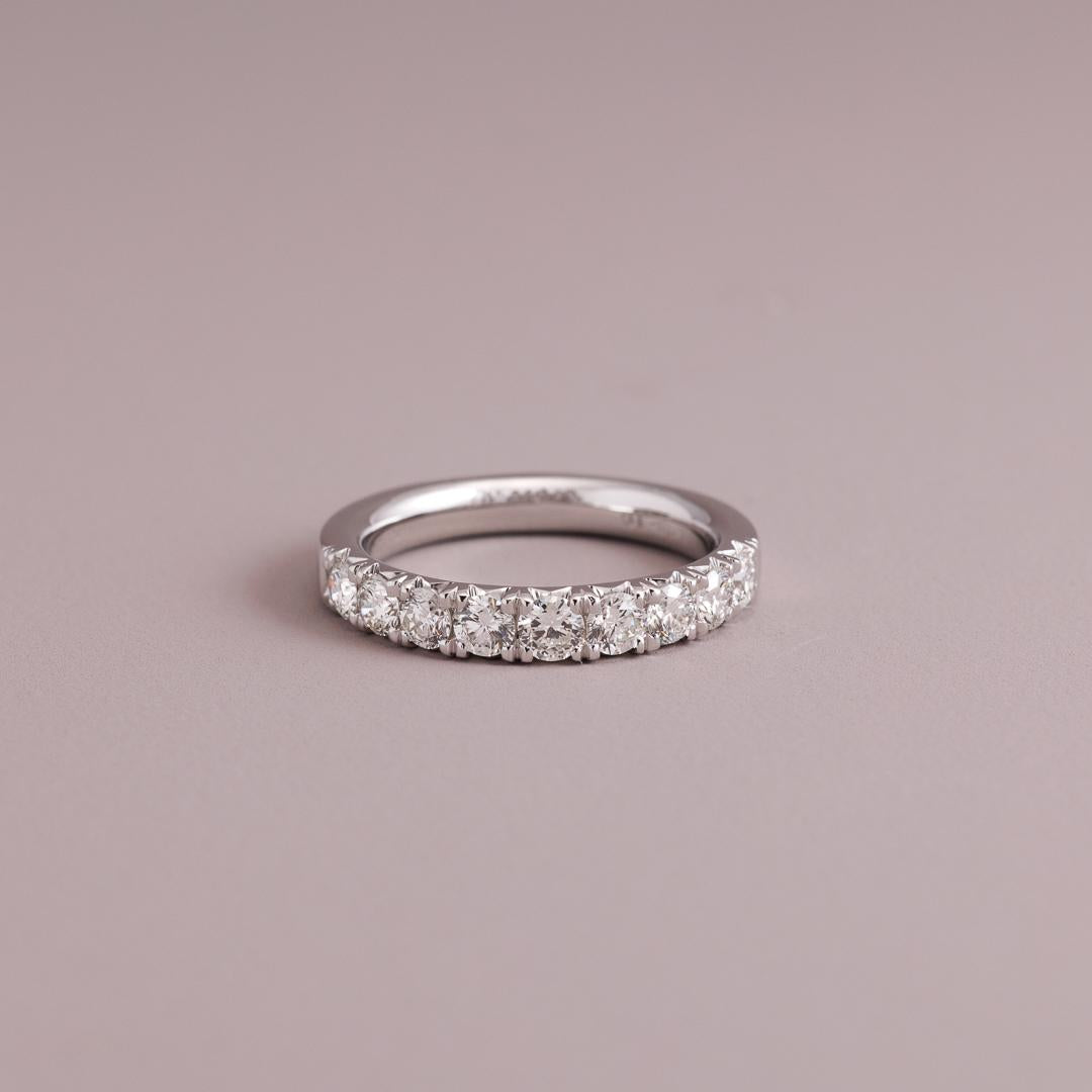 LD Grandi 9 diamond wedding ring