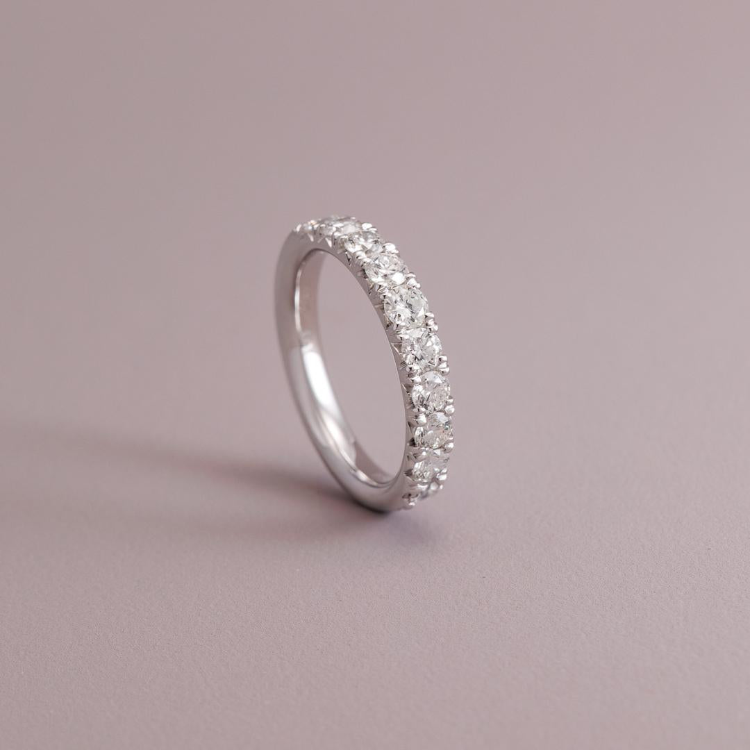 LD Grandi 9 diamond wedding ring