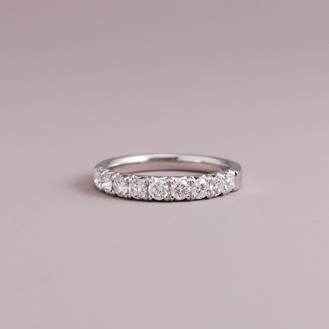 LD Maxi 9 diamond wedding ring