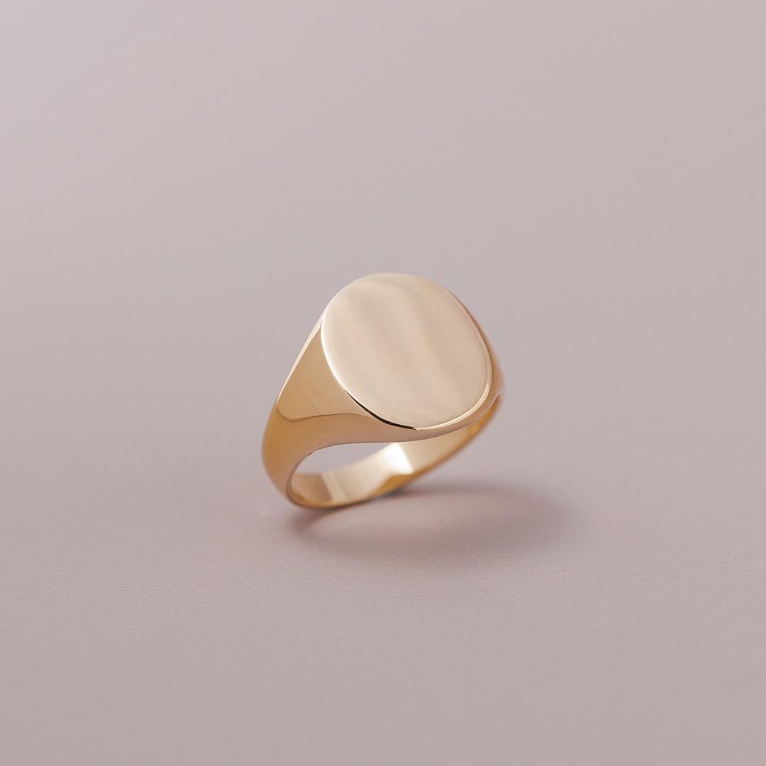 LD Classic monogram ring in yellow gold