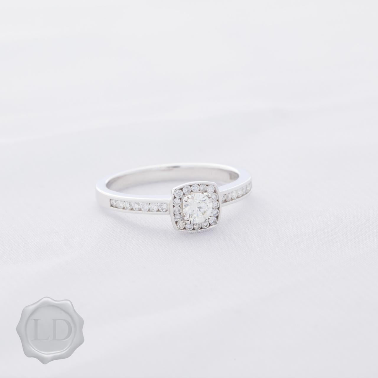 White Gold Round Brilliant Cushion-set Diamond Ring