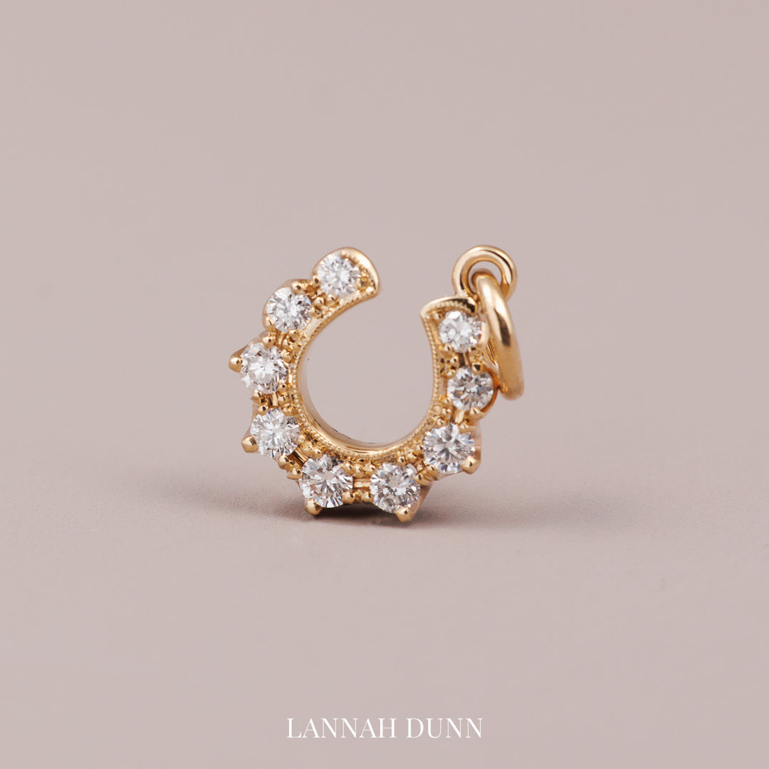 9ct yellow gold LD signature vintage diamond horseshoe charm pendant