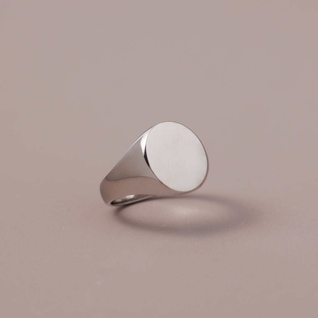 Signature LD Women’s Nouveau Grandi Monogram Ring