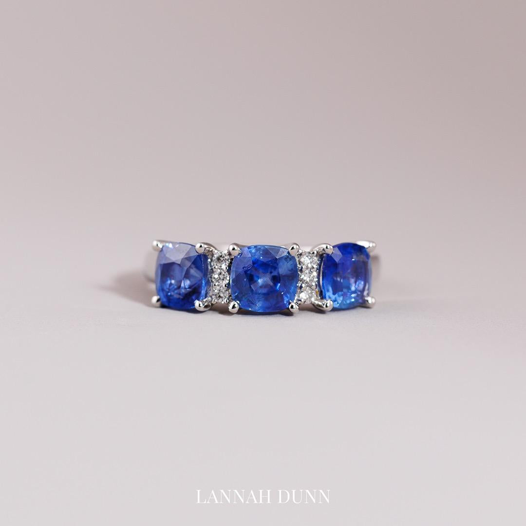 Natural sapphire & diamond engagement ring