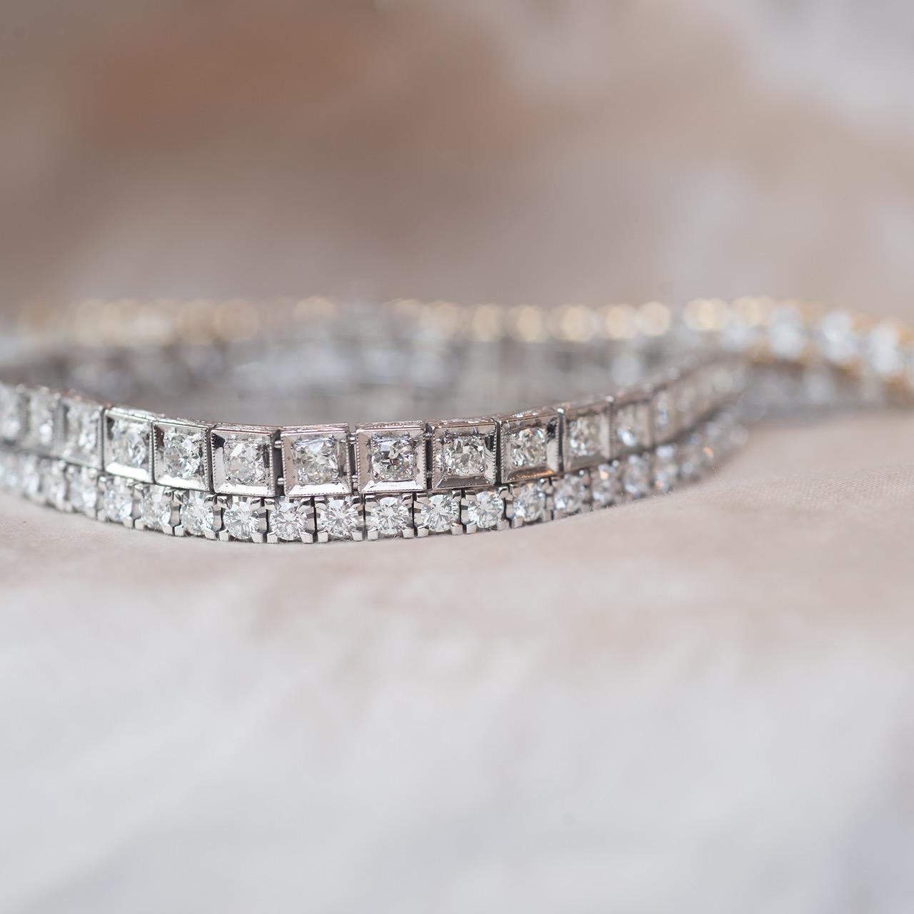 18ct white gold natural diamond line bracelet