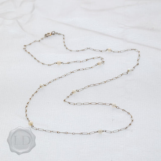 Dainty pearl & platinum French necklace Dainty pearl & platinum French necklace