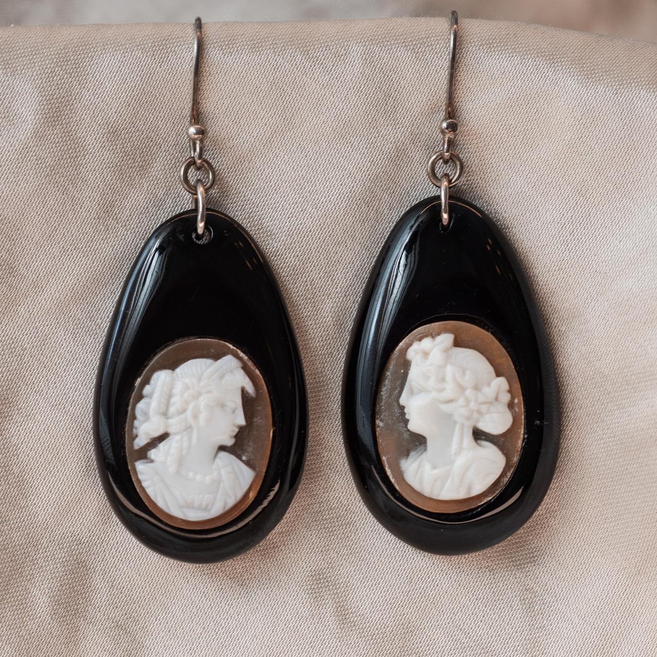 Vintage Cameo drop earrings