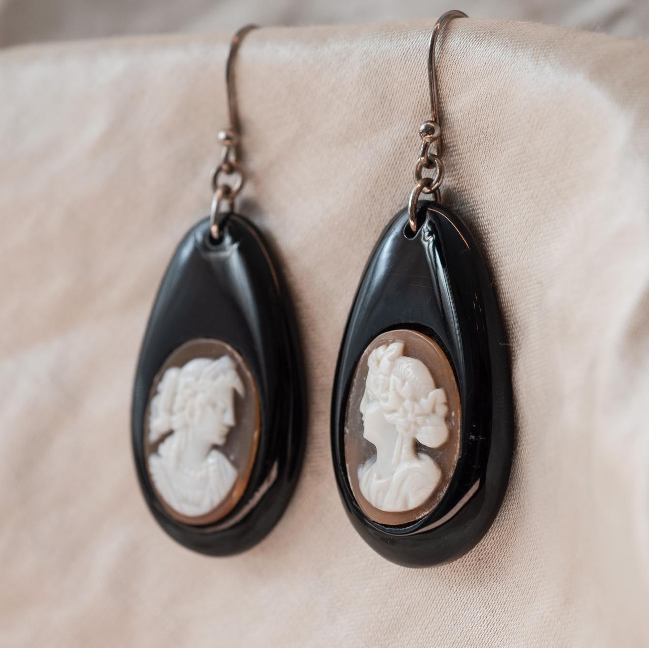 Vintage Cameo drop earrings