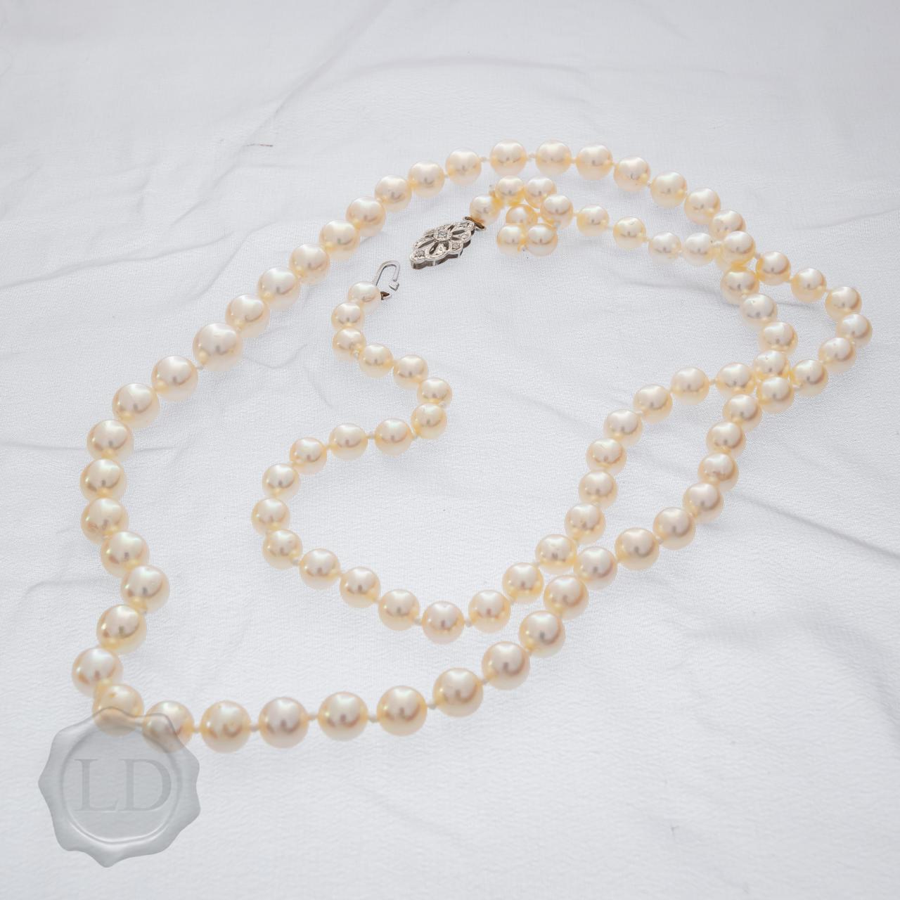 Akoya pearls with Art Deco Diamond clasp