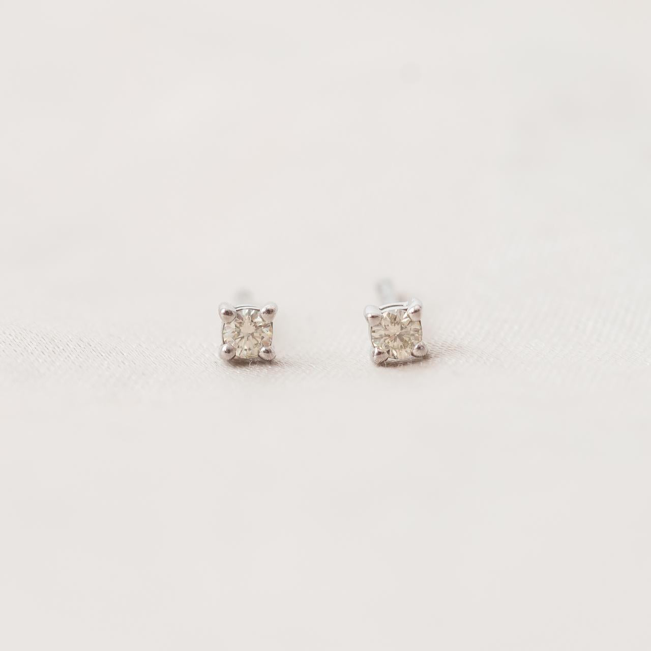 Mini diamond studs, white gold